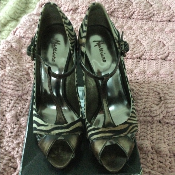 Ladies animal print heels - Picture 5 of 7